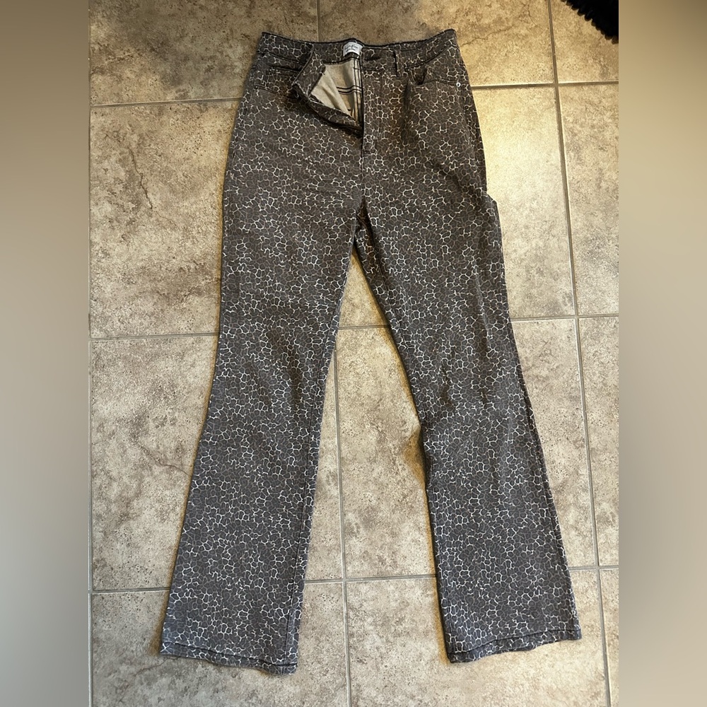 love, Fire Gray Patterned Pants